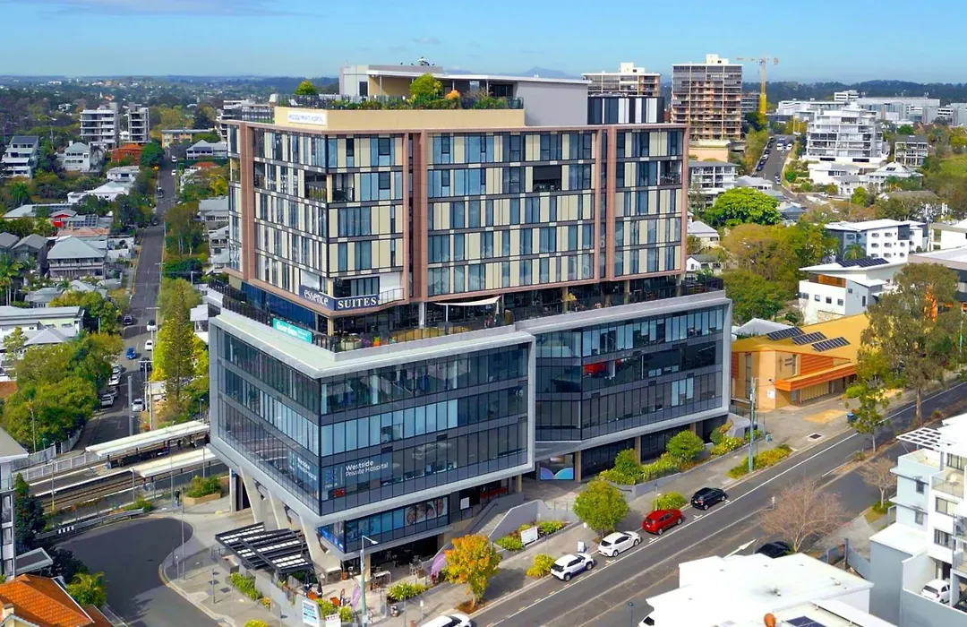Essence Suites Taringa-1
